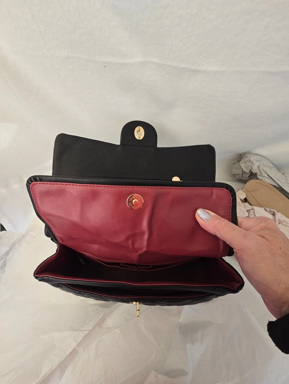 Faux Women’s Classic Black Quilted Shoulder Bag Gold Hardward Box Docs Dustbag - Picture 9 of 14